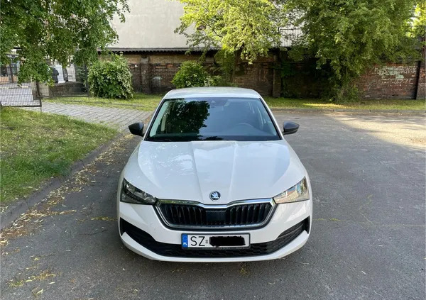 śląskie Skoda Scala cena 56000 przebieg: 77600, rok produkcji 2019 z Zabrze